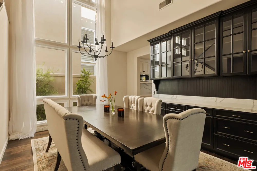 23216 Park Corniche Calabasas, CA 91302