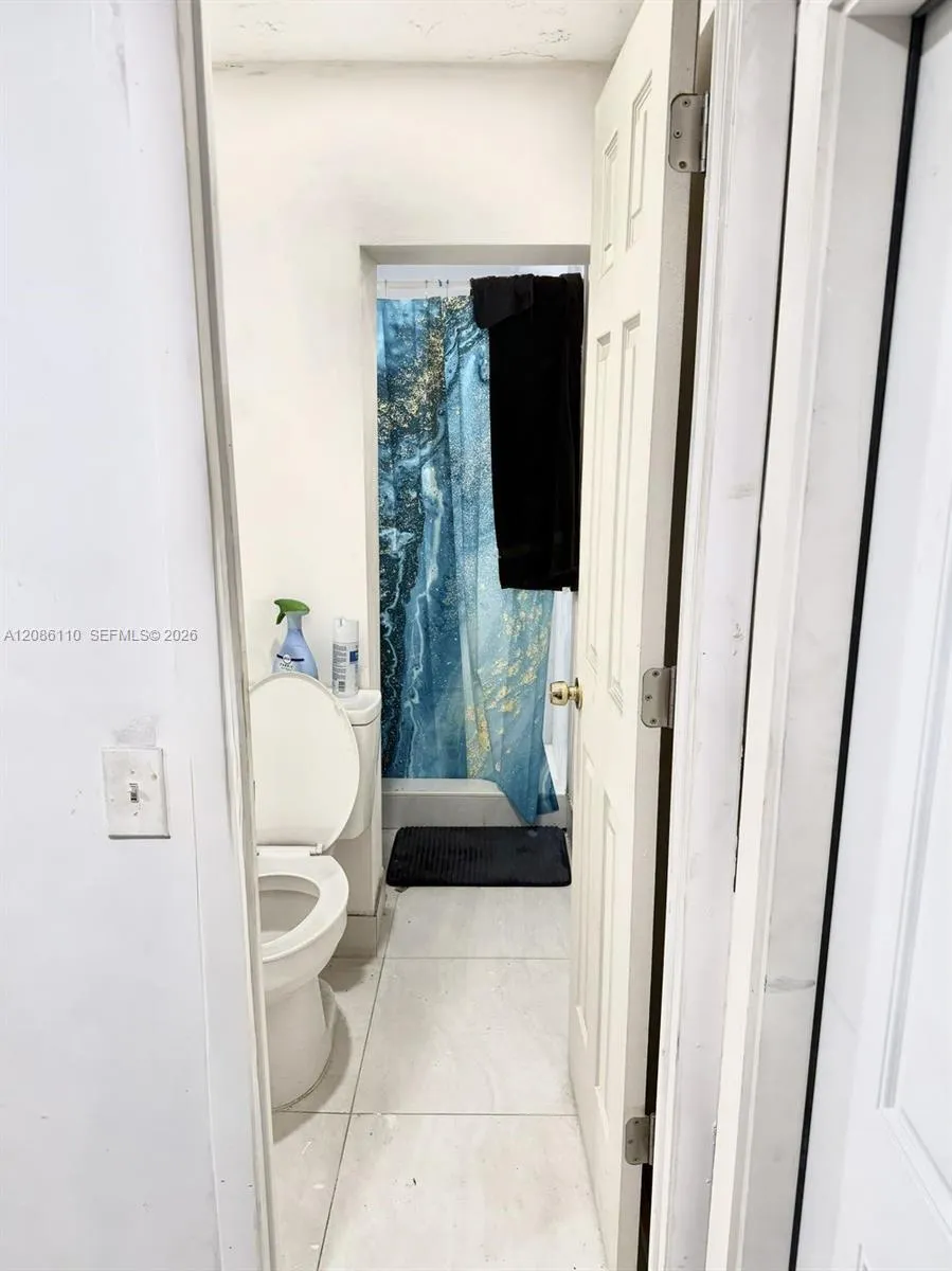 3350 NW 171 ter Miami Gardens, FL 33056
