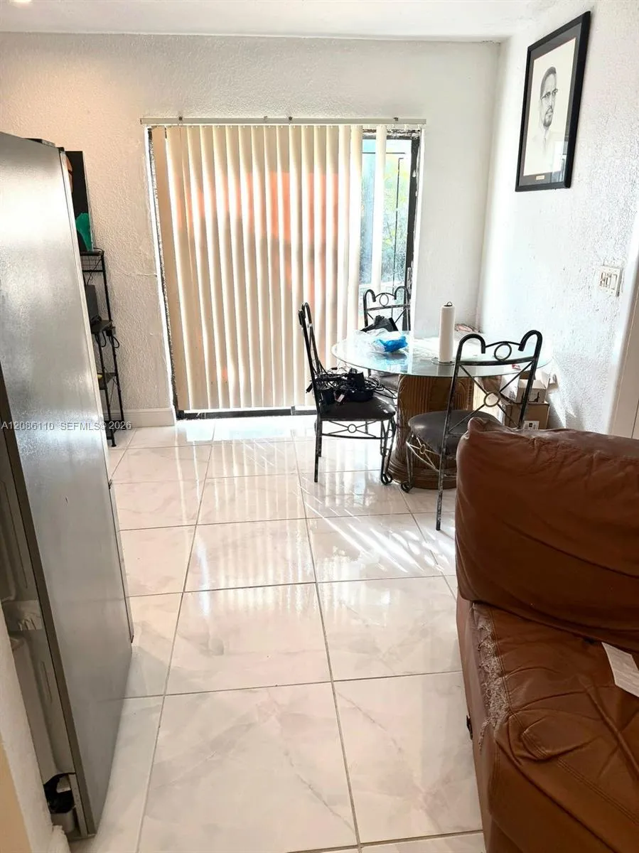 3350 NW 171 ter Miami Gardens, FL 33056