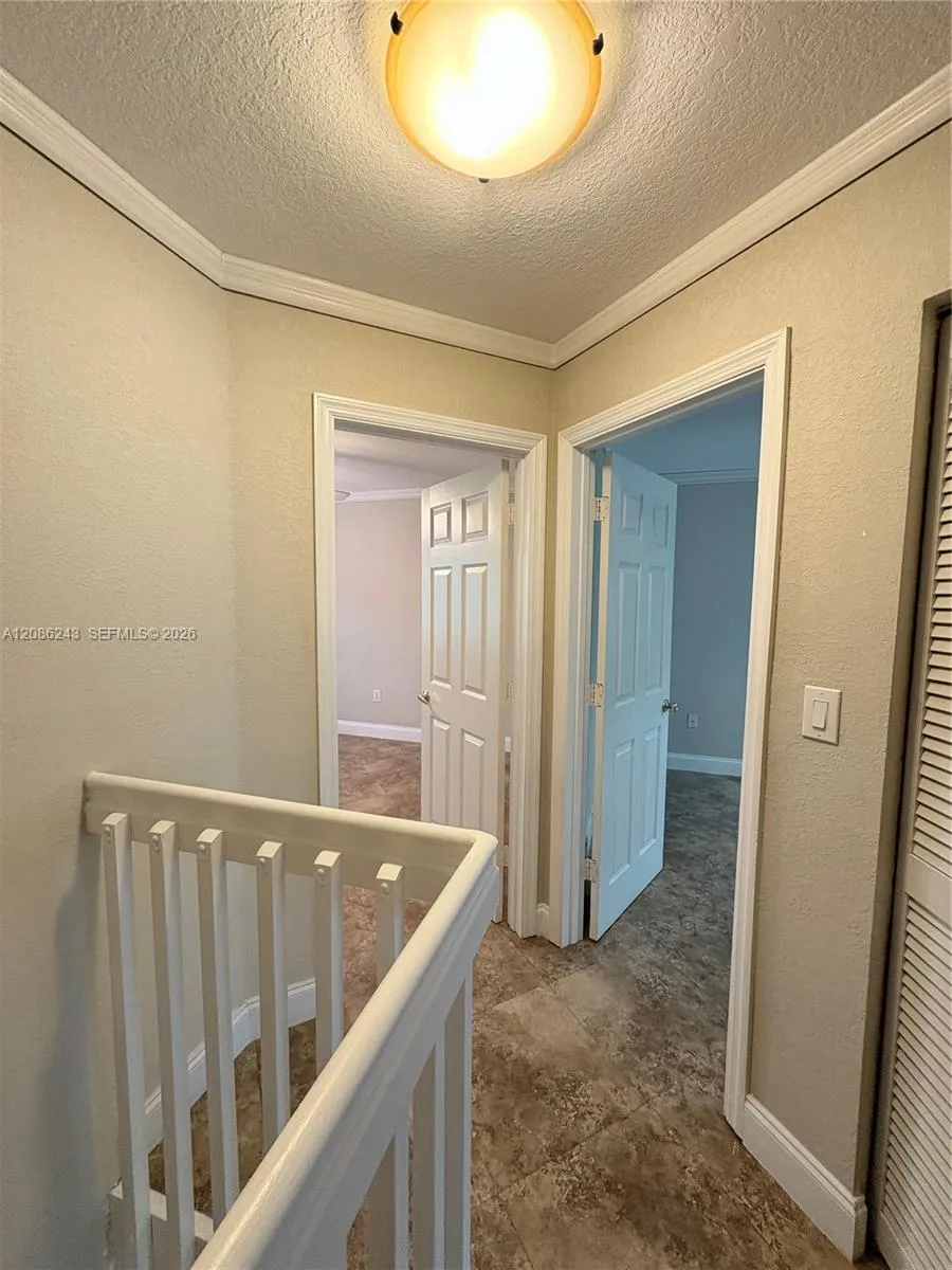 2297 NW 171st Ter Pembroke Pines, FL 33028