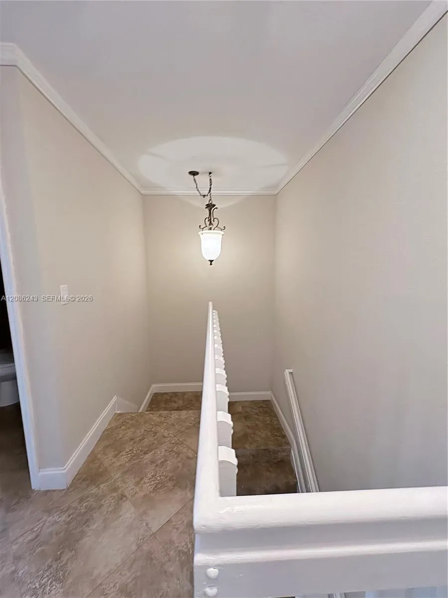 2297 NW 171st Ter Pembroke Pines, FL 33028