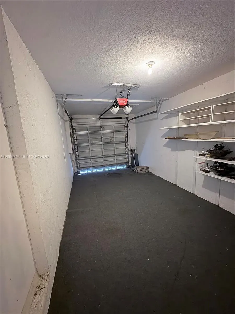 2297 NW 171st Ter Pembroke Pines, FL 33028