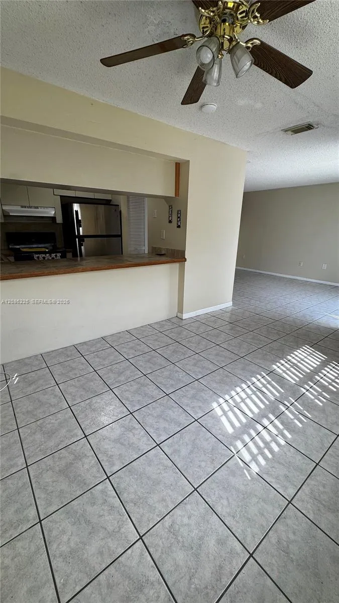 885 SE 13th Rd Homestead, FL 33035