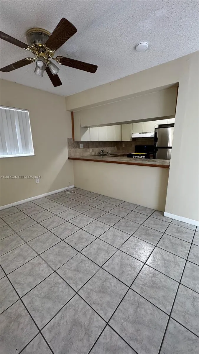 885 SE 13th Rd Homestead, FL 33035
