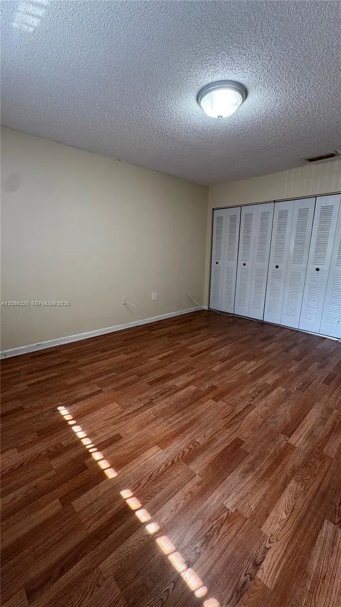 885 SE 13th Rd Homestead, FL 33035