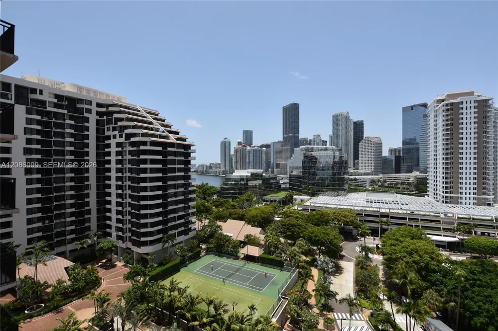 540 BRICKELL KEY DR #1511 Miami, FL 33131