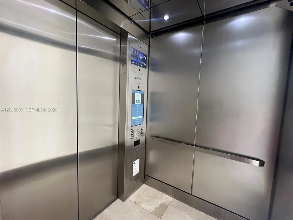 540 BRICKELL KEY DR #1511 Miami, FL 33131
