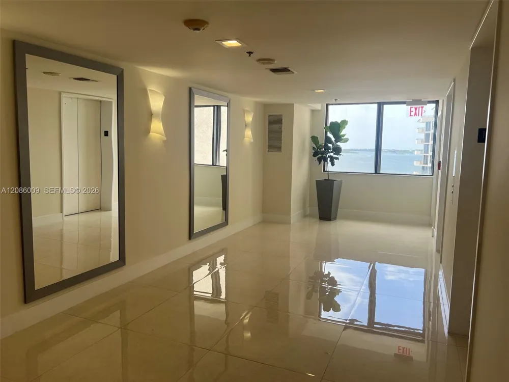 540 BRICKELL KEY DR #1511 Miami, FL 33131