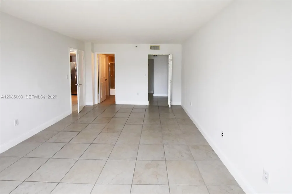 540 BRICKELL KEY DR #1511 Miami, FL 33131