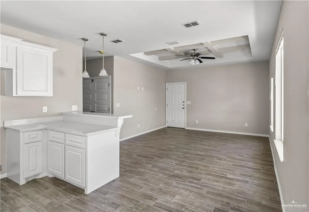 1614 Playa Drive #2 Weslaco, TX 78596