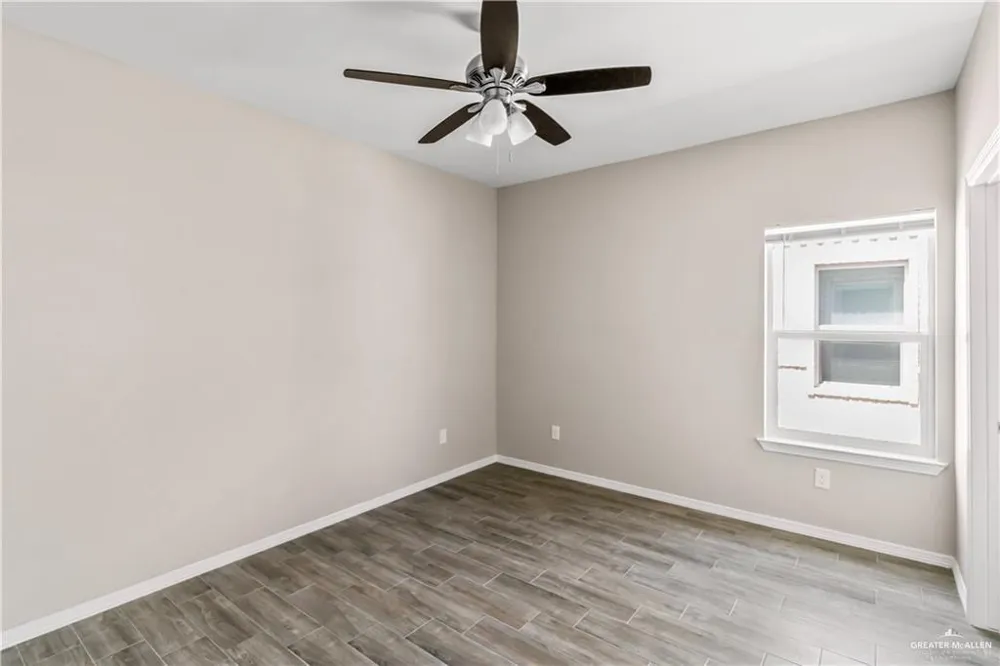 1614 Playa Drive #2 Weslaco, TX 78596