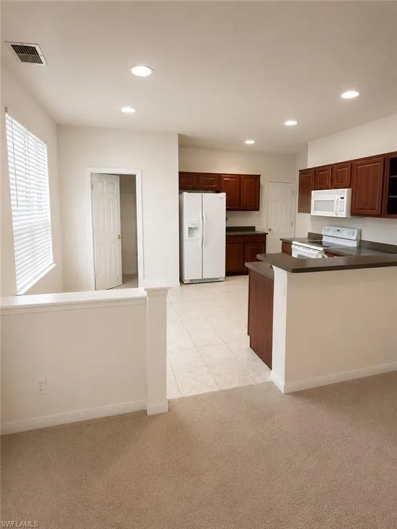 8381 Village Edge Circle Fort Myers, FL 33919