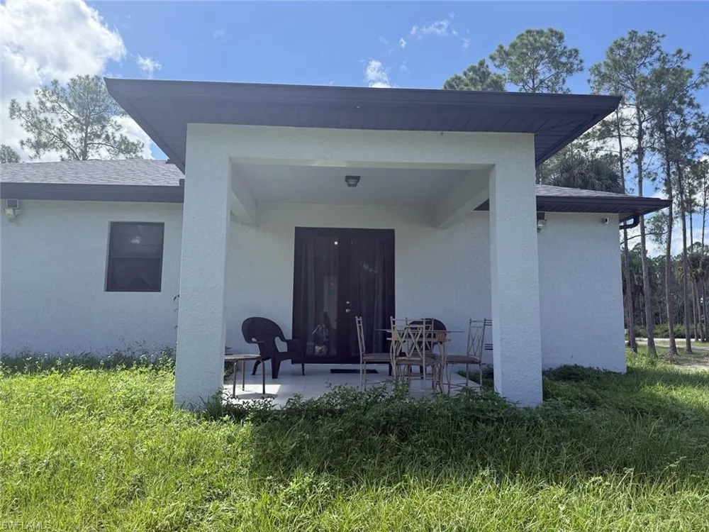 2065 18th Avenue NE Naples, FL 34120