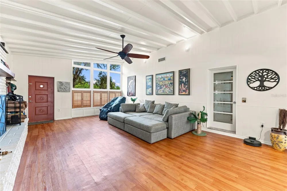 809 E RIVER DRIVE Temple Terrace, FL 33617