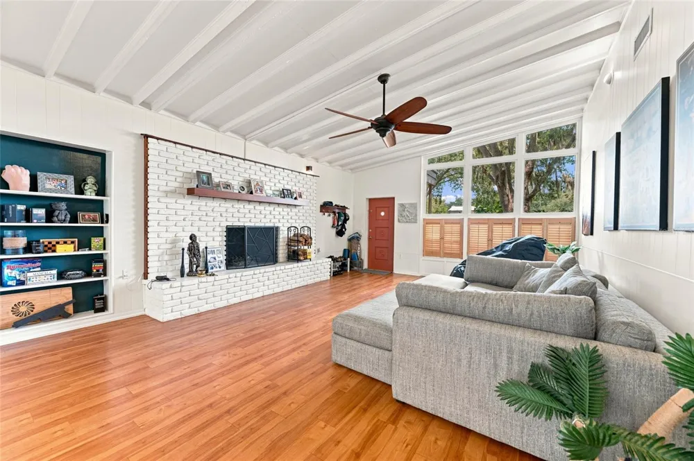 809 E RIVER DRIVE Temple Terrace, FL 33617