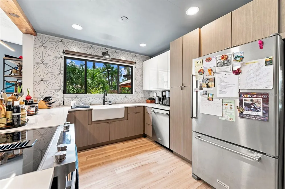 809 E RIVER DRIVE Temple Terrace, FL 33617