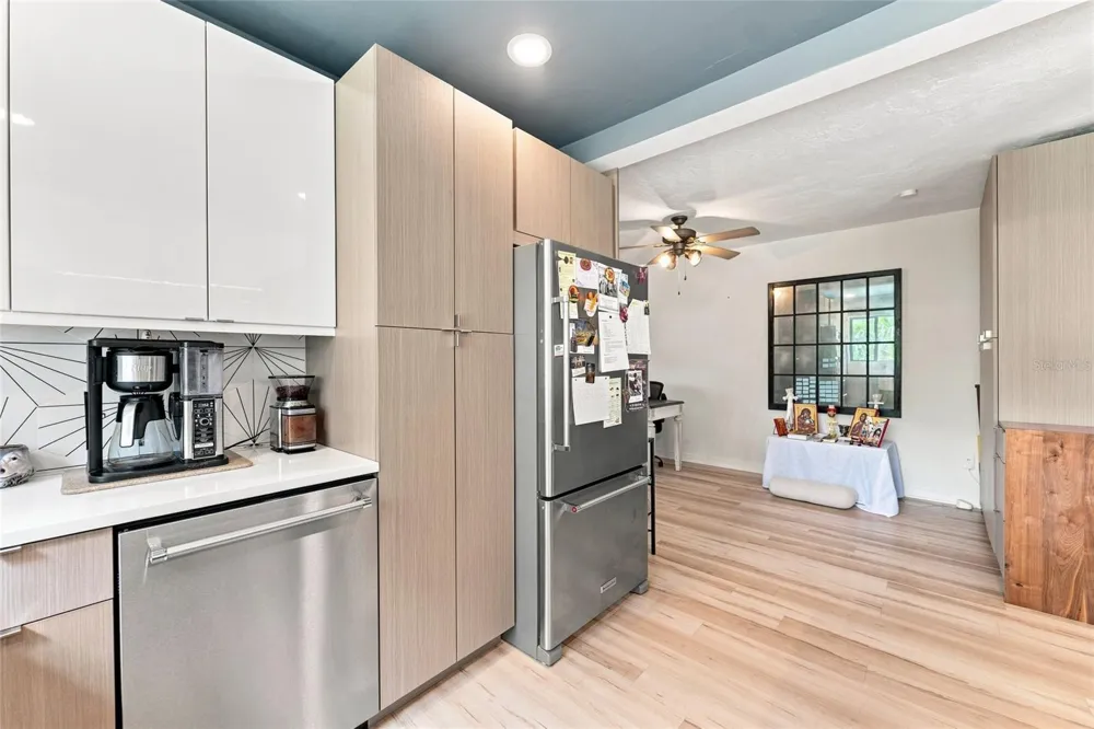 809 E RIVER DRIVE Temple Terrace, FL 33617
