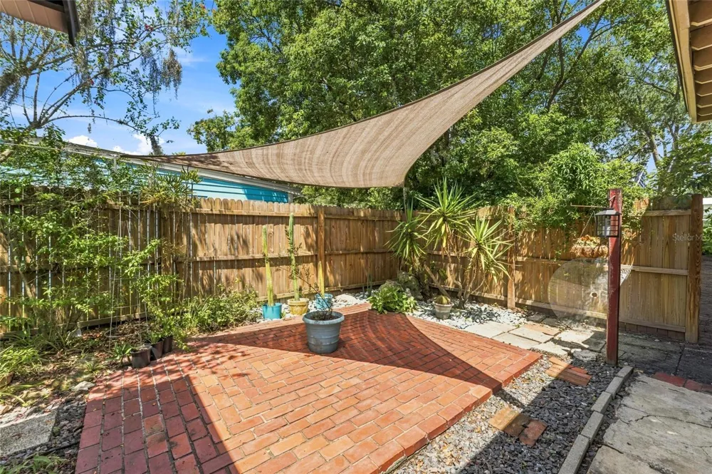 809 E RIVER DRIVE Temple Terrace, FL 33617