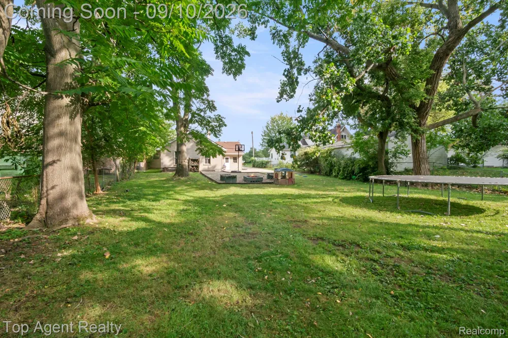 40695 Moravian Drive Clinton Charter Township, MI 48036