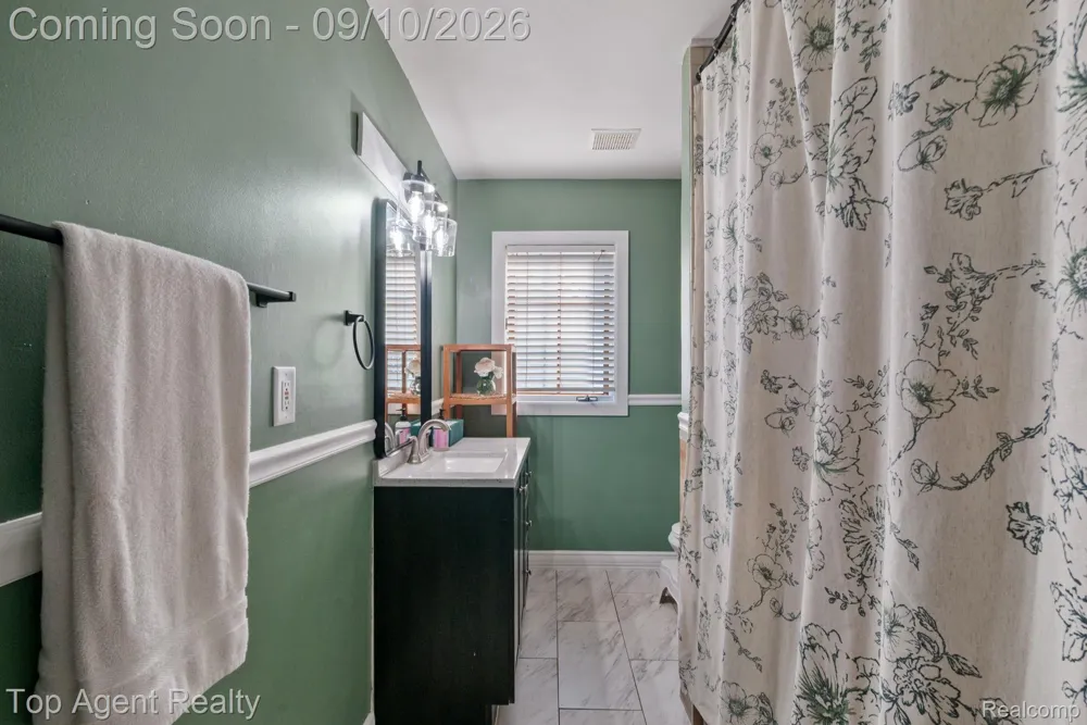 40695 Moravian Drive Clinton Charter Township, MI 48036