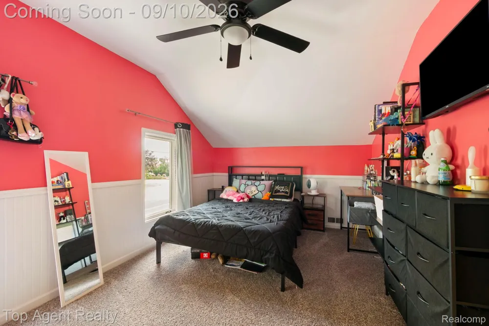 40695 Moravian Drive Clinton Charter Township, MI 48036