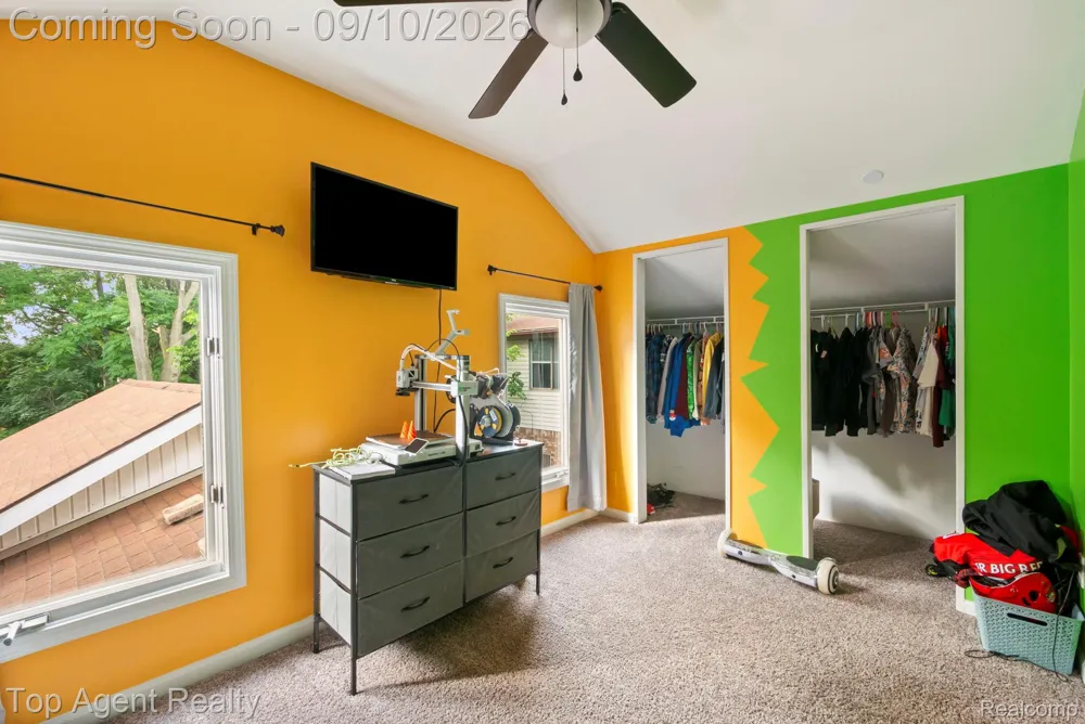 40695 Moravian Drive Clinton Charter Township, MI 48036