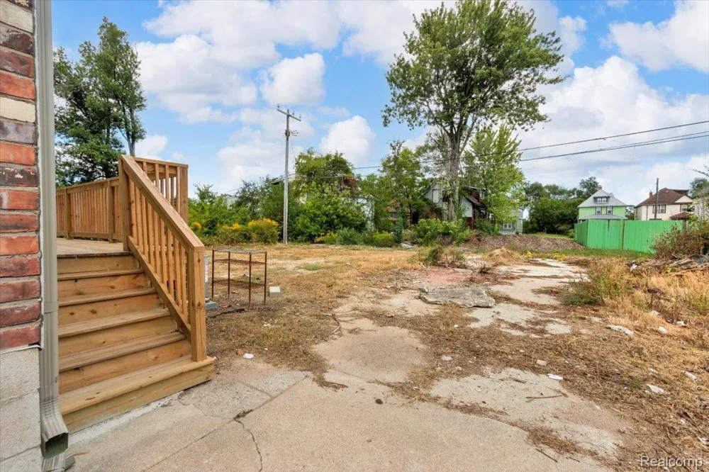 6176 16th Street Detroit City, MI 48208