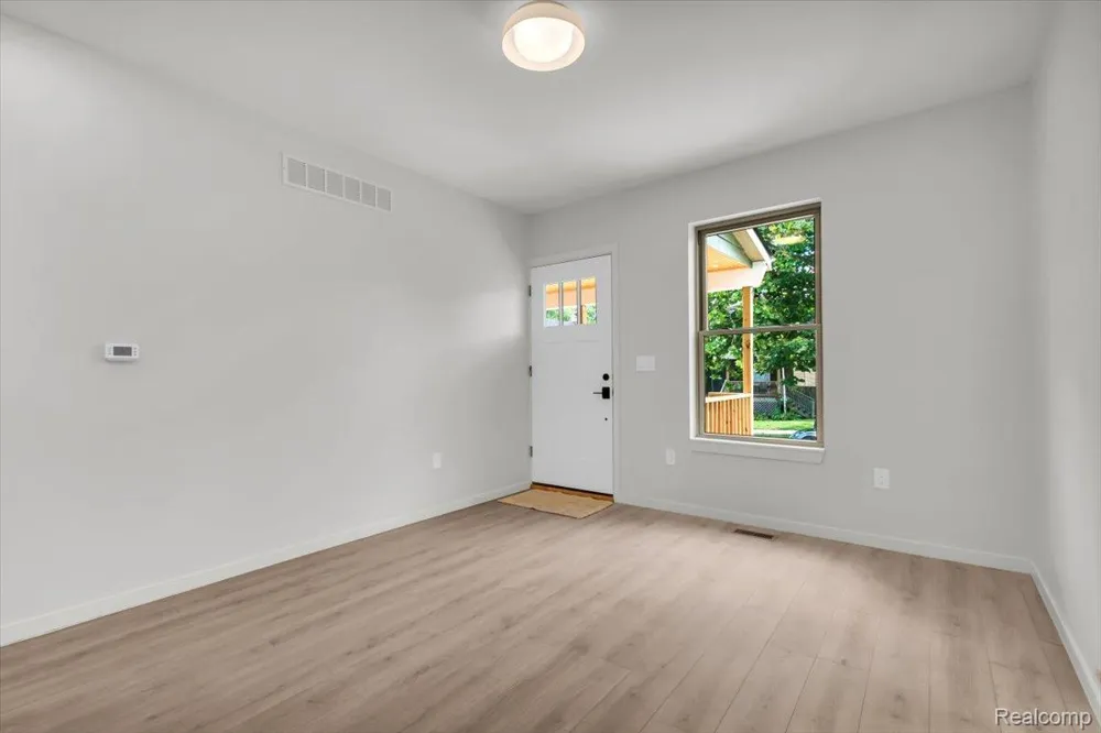 6176 16th Street Detroit City, MI 48208