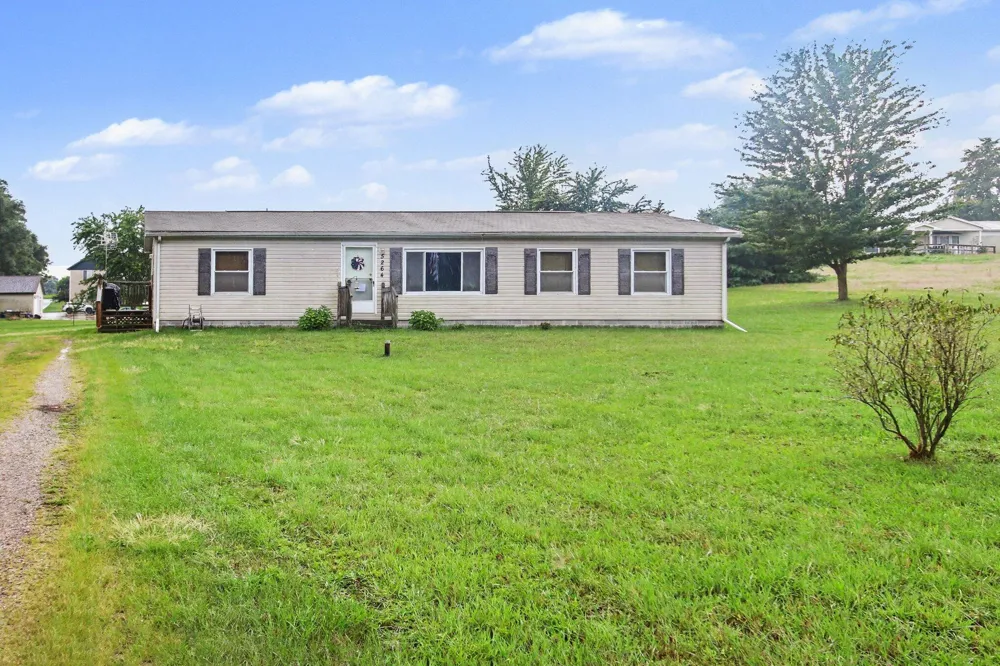 5264 Amy Drive Coloma Charter Township, MI 49038