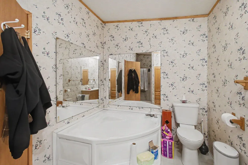 5264 Amy Drive Coloma Charter Township, MI 49038