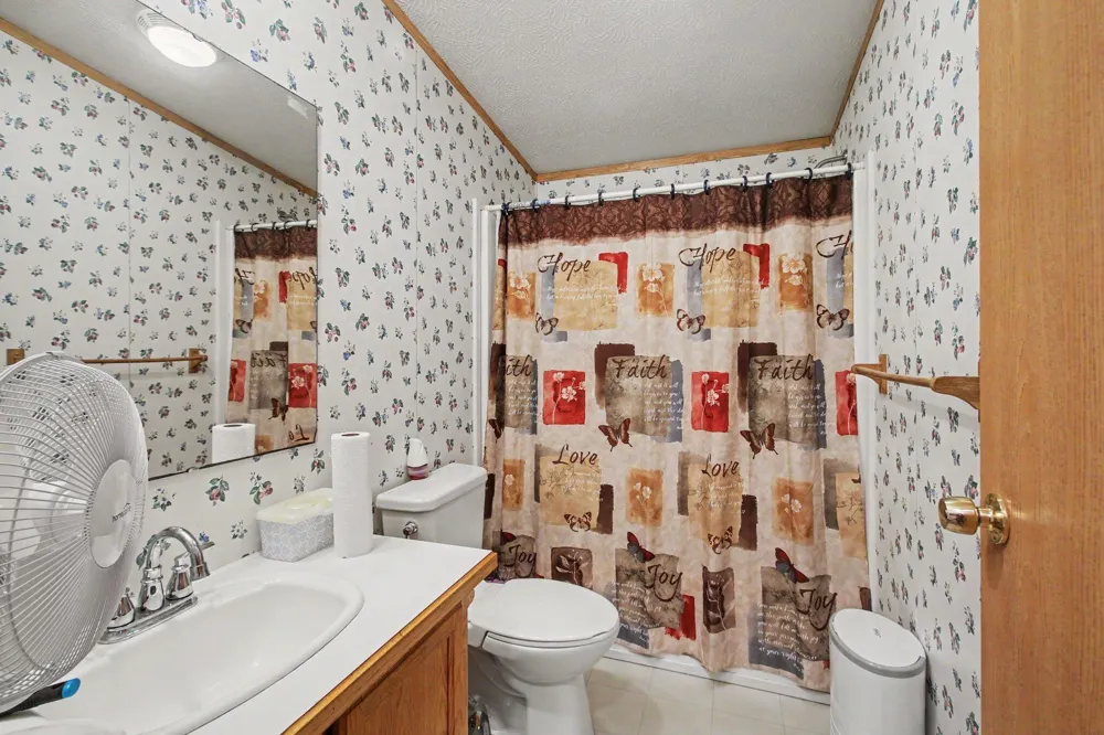 5264 Amy Drive Coloma Charter Township, MI 49038