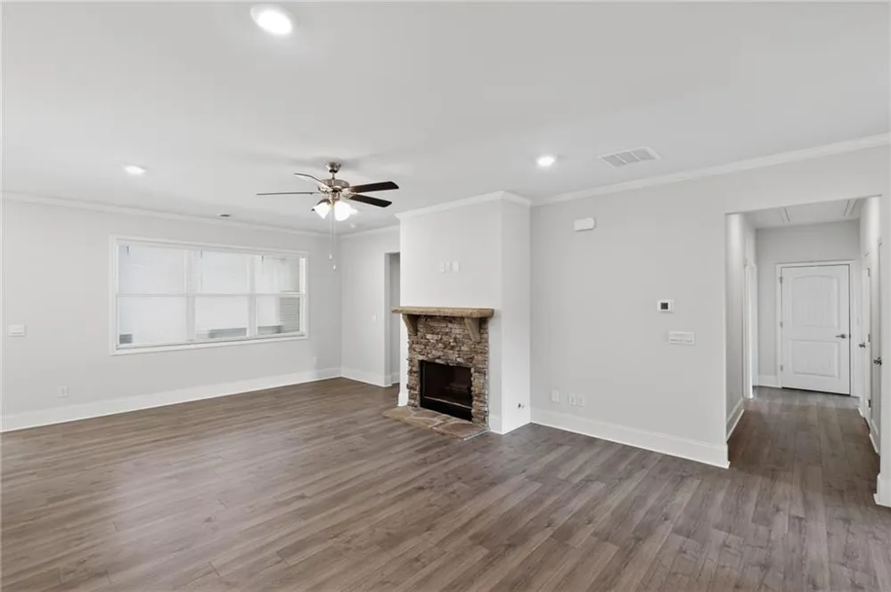 717 Broken Arrow Waleska, GA 30183