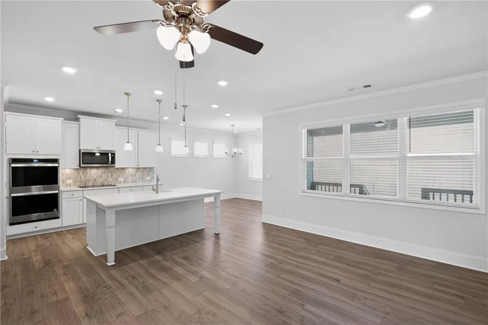 717 Broken Arrow Waleska, GA 30183