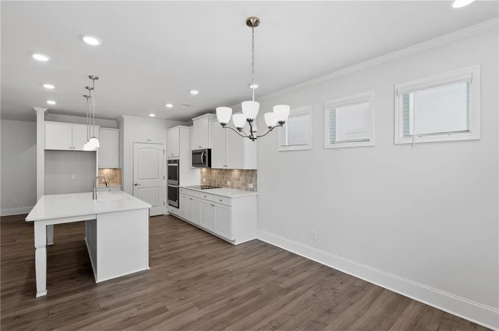 717 Broken Arrow Waleska, GA 30183