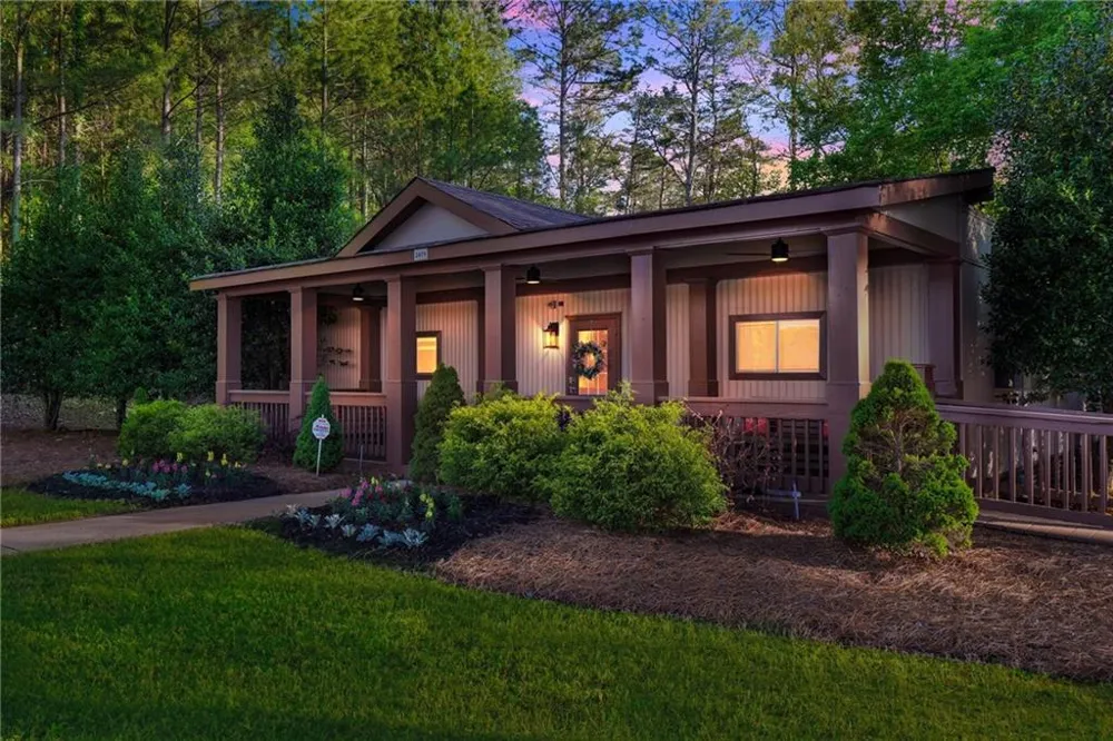 717 Broken Arrow Waleska, GA 30183