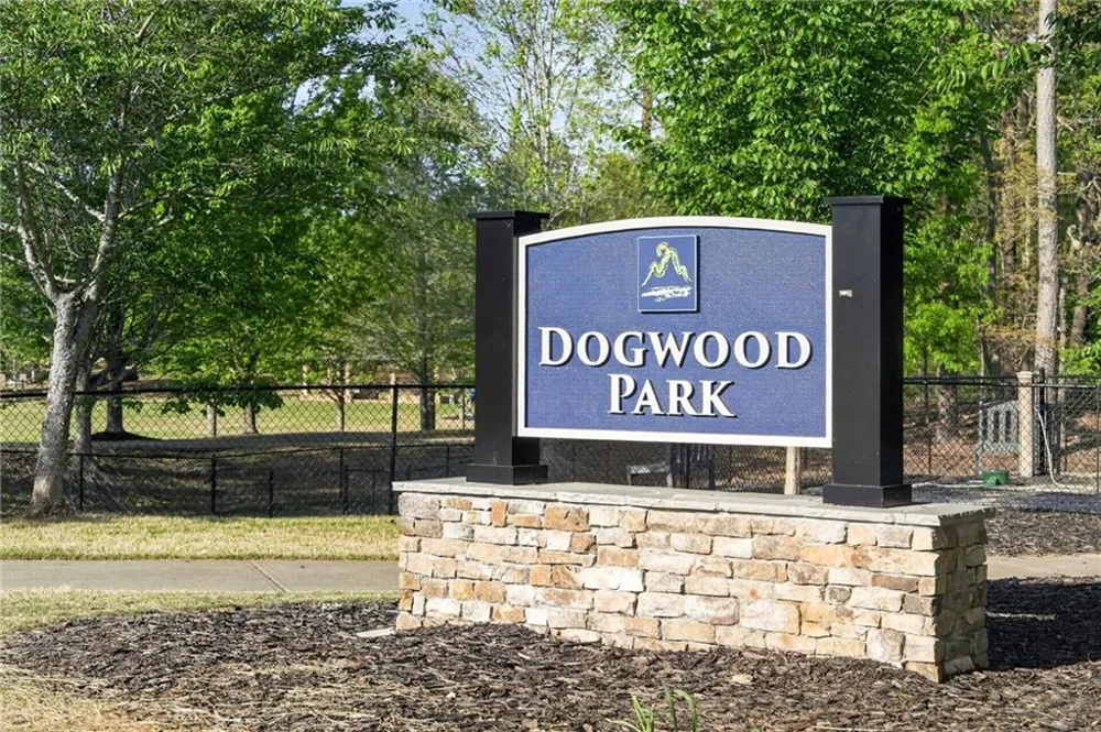 717 Broken Arrow Waleska, GA 30183