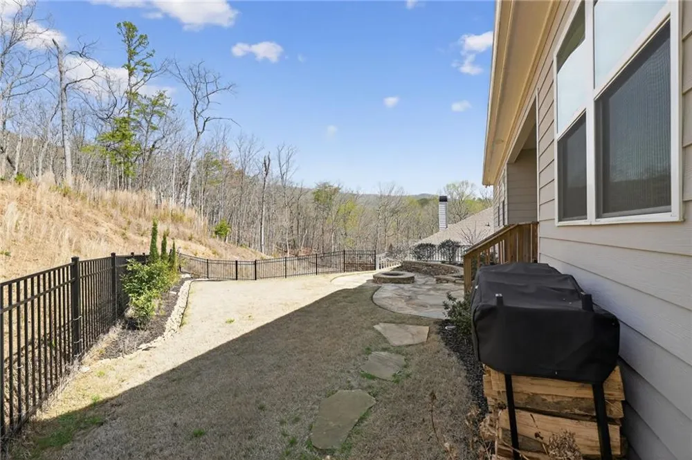 717 Broken Arrow Waleska, GA 30183