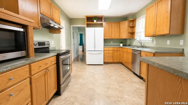 208 Loop 539 Cibolo, TX 78108