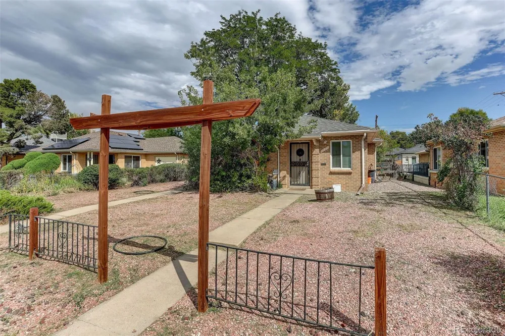 2314 Newport Street Denver, CO 80207