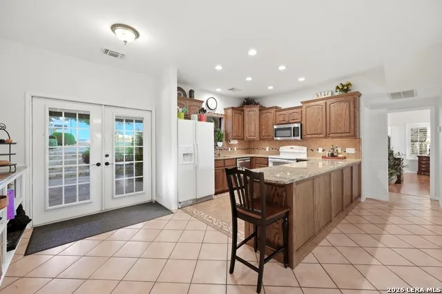 100 Big Creek Rd Blanco, TX 78606