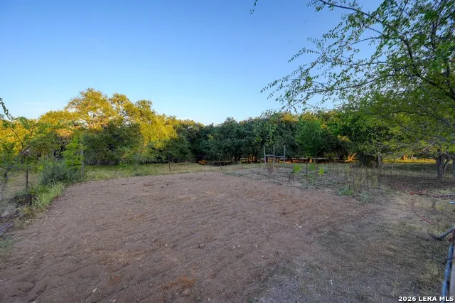100 Big Creek Rd Blanco, TX 78606