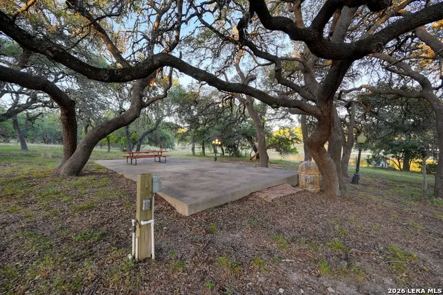 100 Big Creek Rd Blanco, TX 78606