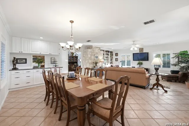 100 Big Creek Rd Blanco, TX 78606