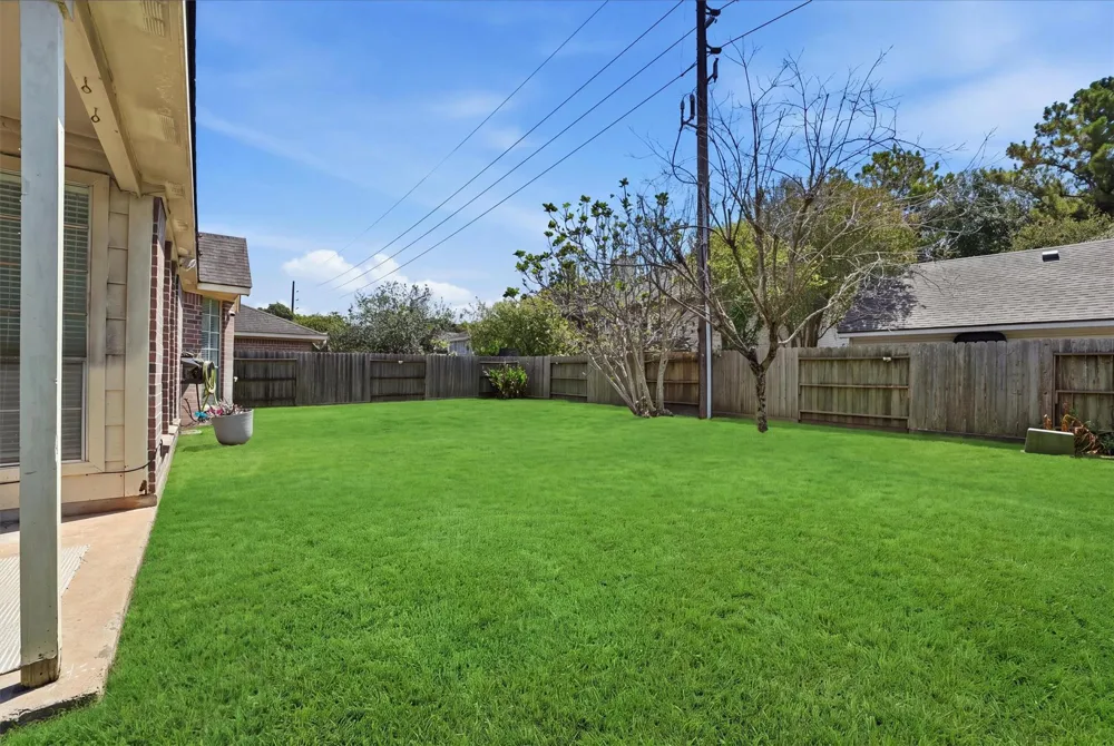 4431 Forest Creek Missouri City, TX 77459