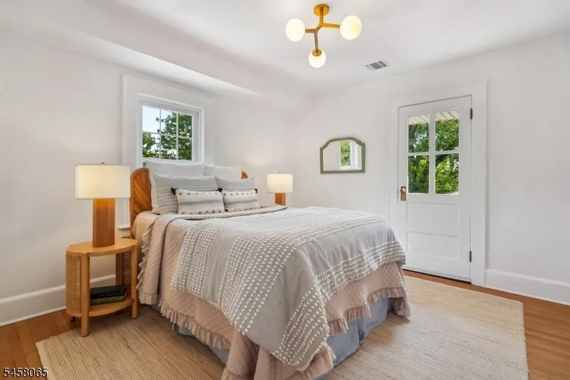 28 Oberlin St Maplewood, NJ 07040
