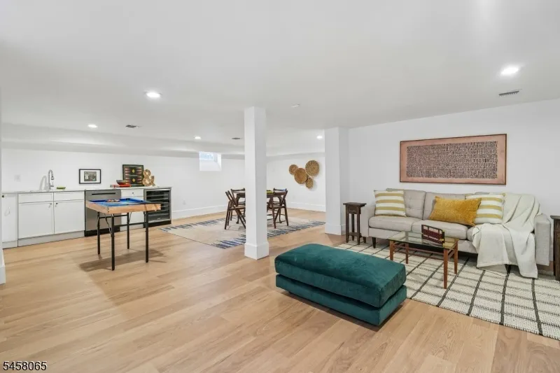 28 Oberlin St Maplewood, NJ 07040