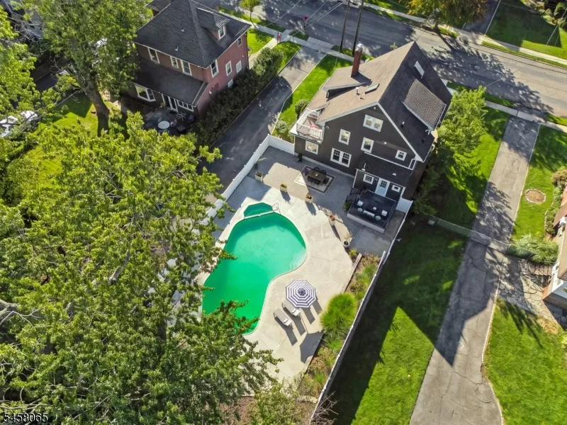 28 Oberlin St Maplewood, NJ 07040