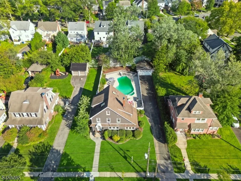 28 Oberlin St Maplewood, NJ 07040