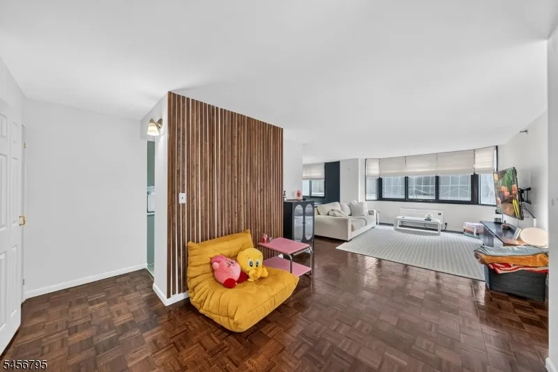 326 Prospect Ave #9J Unit 9J Hackensack City, NJ 07601