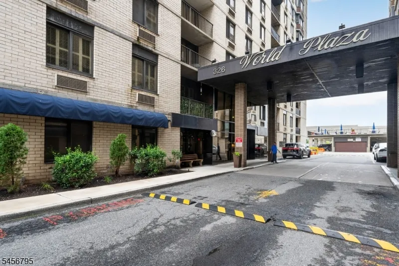 326 Prospect Ave #9J Unit 9J Hackensack City, NJ 07601